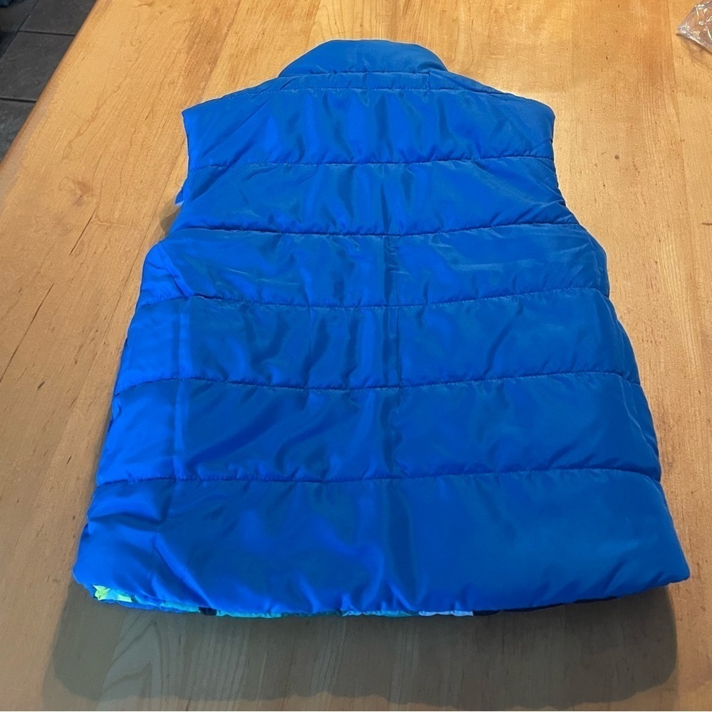 Crayola kids puff reversible vest multi and a solid blue - Picture 6 of 7
